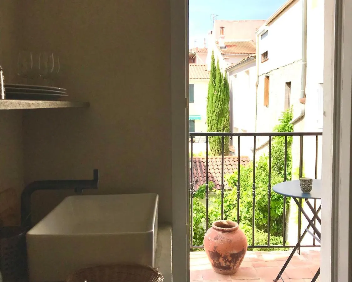 Appartement Rue piétonne Sanary France